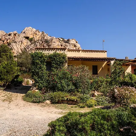 Roccia San Pantaleo Villa Olbia